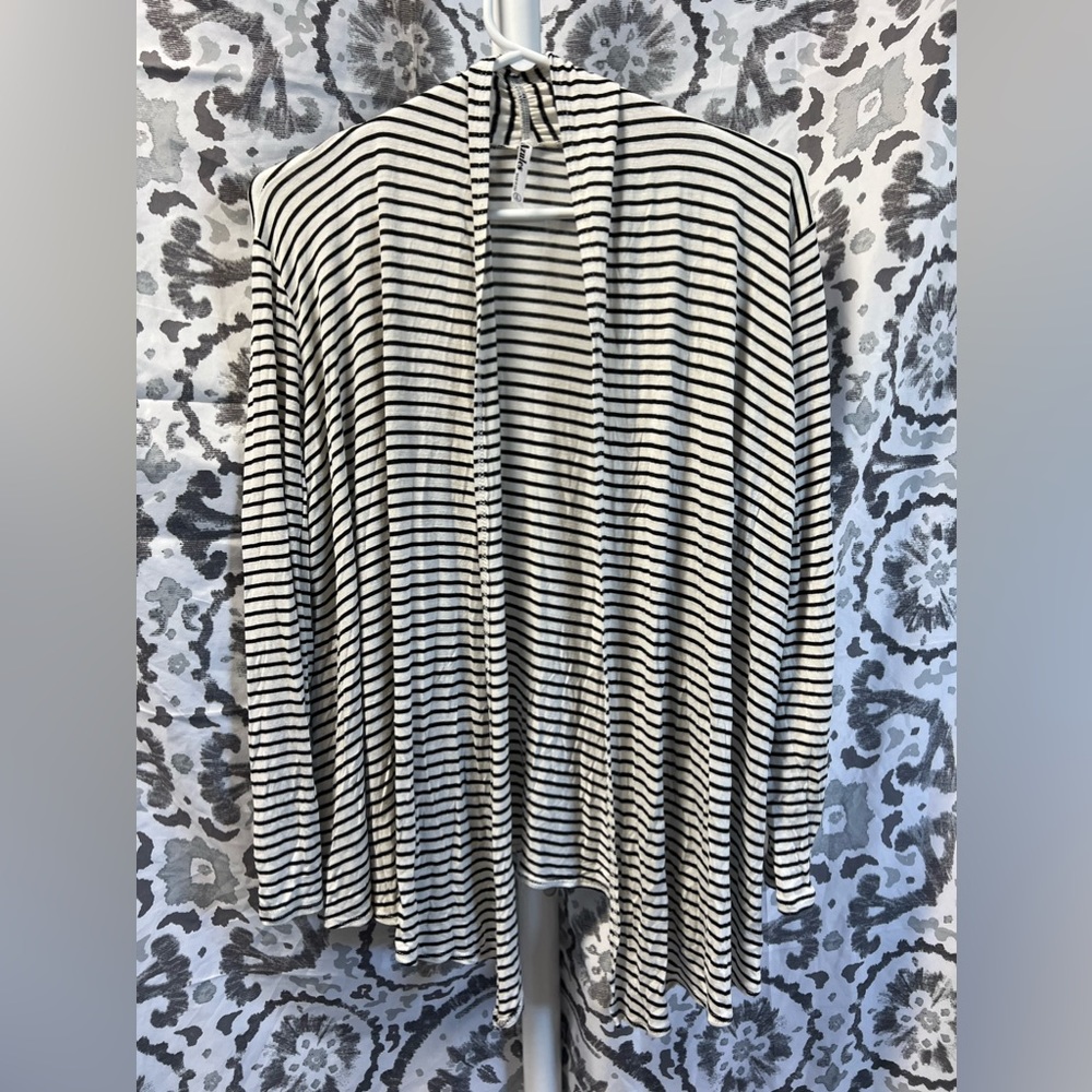 Casual Striped Cardi!